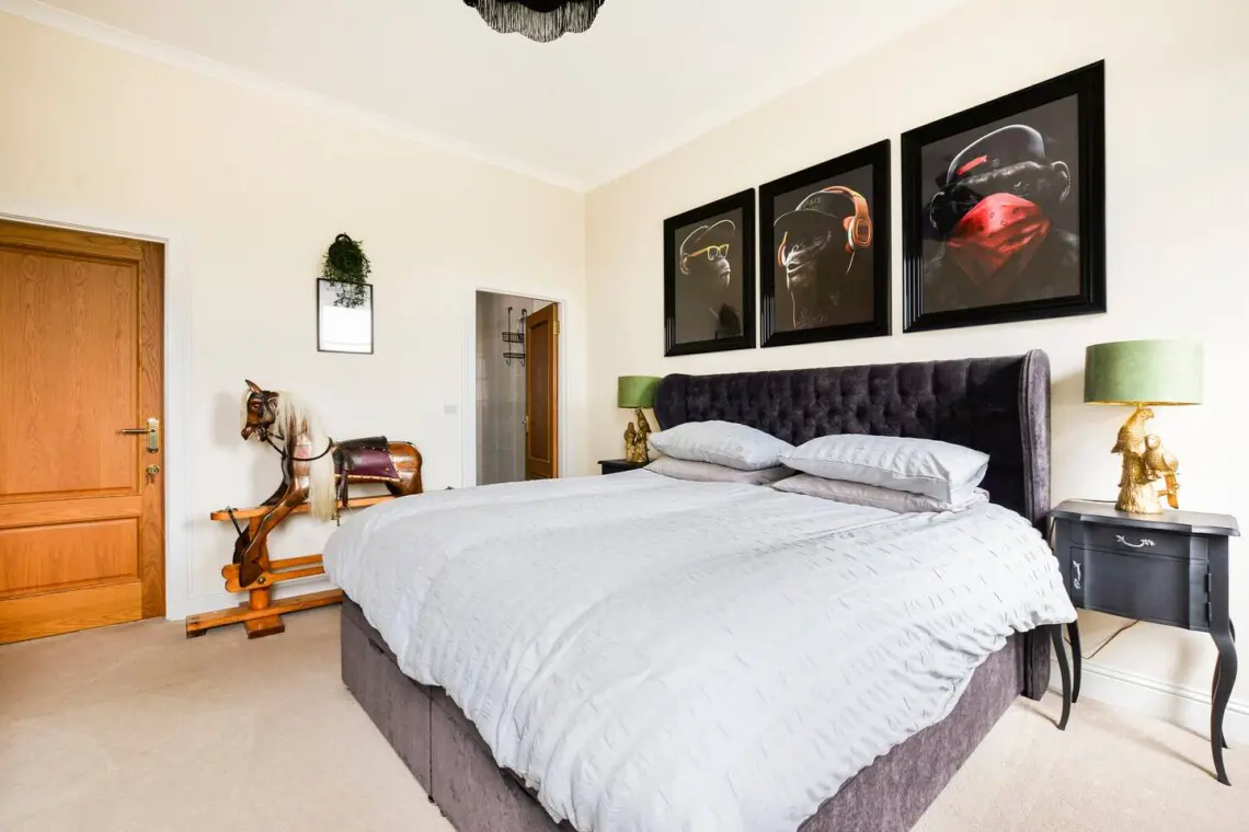 0896887d b756 4acc a74b b9a64b812c81.jpg