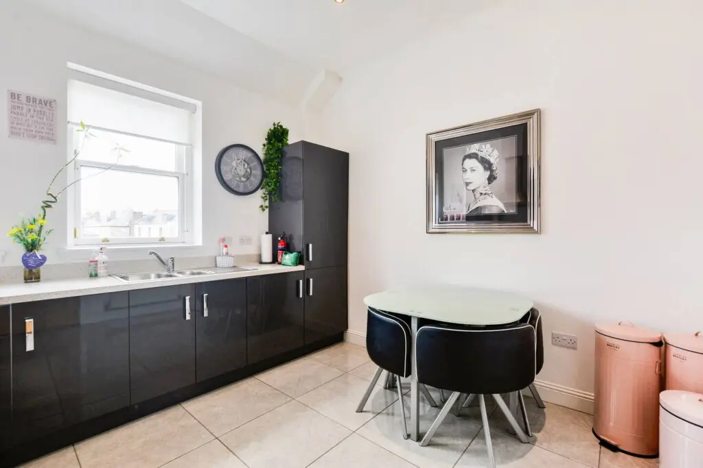 4d38f35b 7e21 472f a630 74550e018df4.jpg