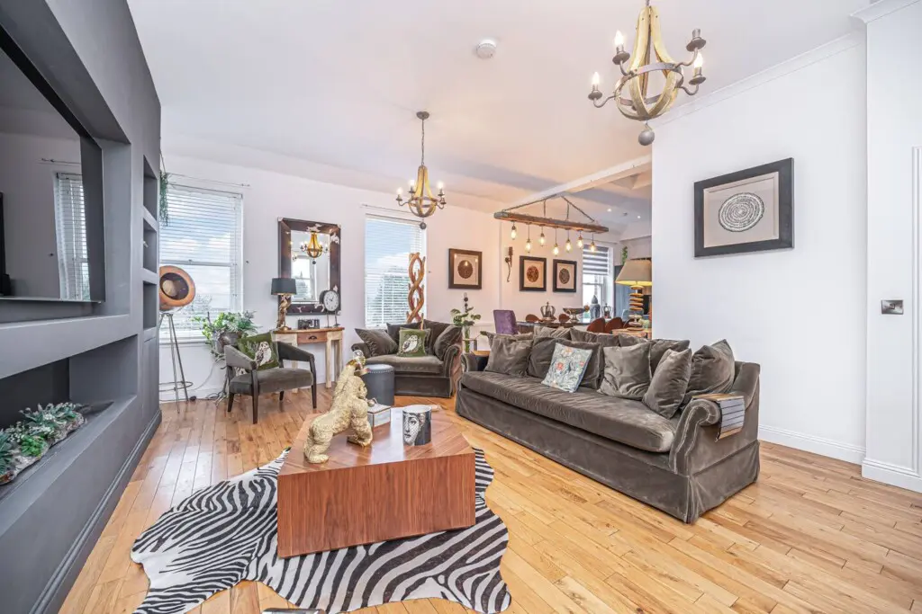 5254cb3d e6a2 4a1c a669 7a5186de50e4.jpg