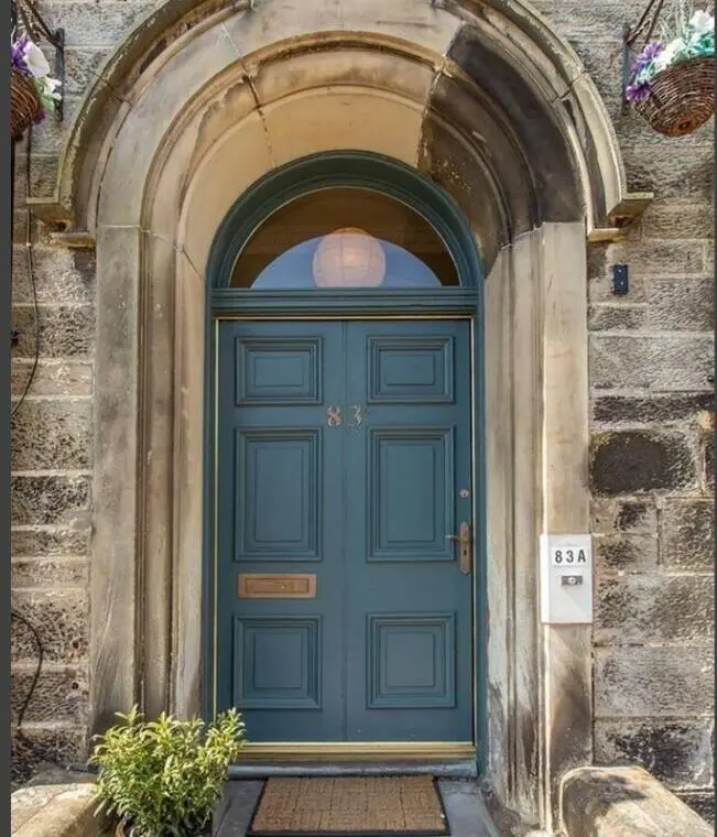 d323f44f d0b5 40ea a0e8 16d4ac2737fc.jpg