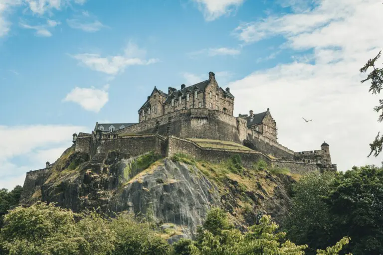 Edinburgh day trip from Fife - Edinburgh Castle skyline