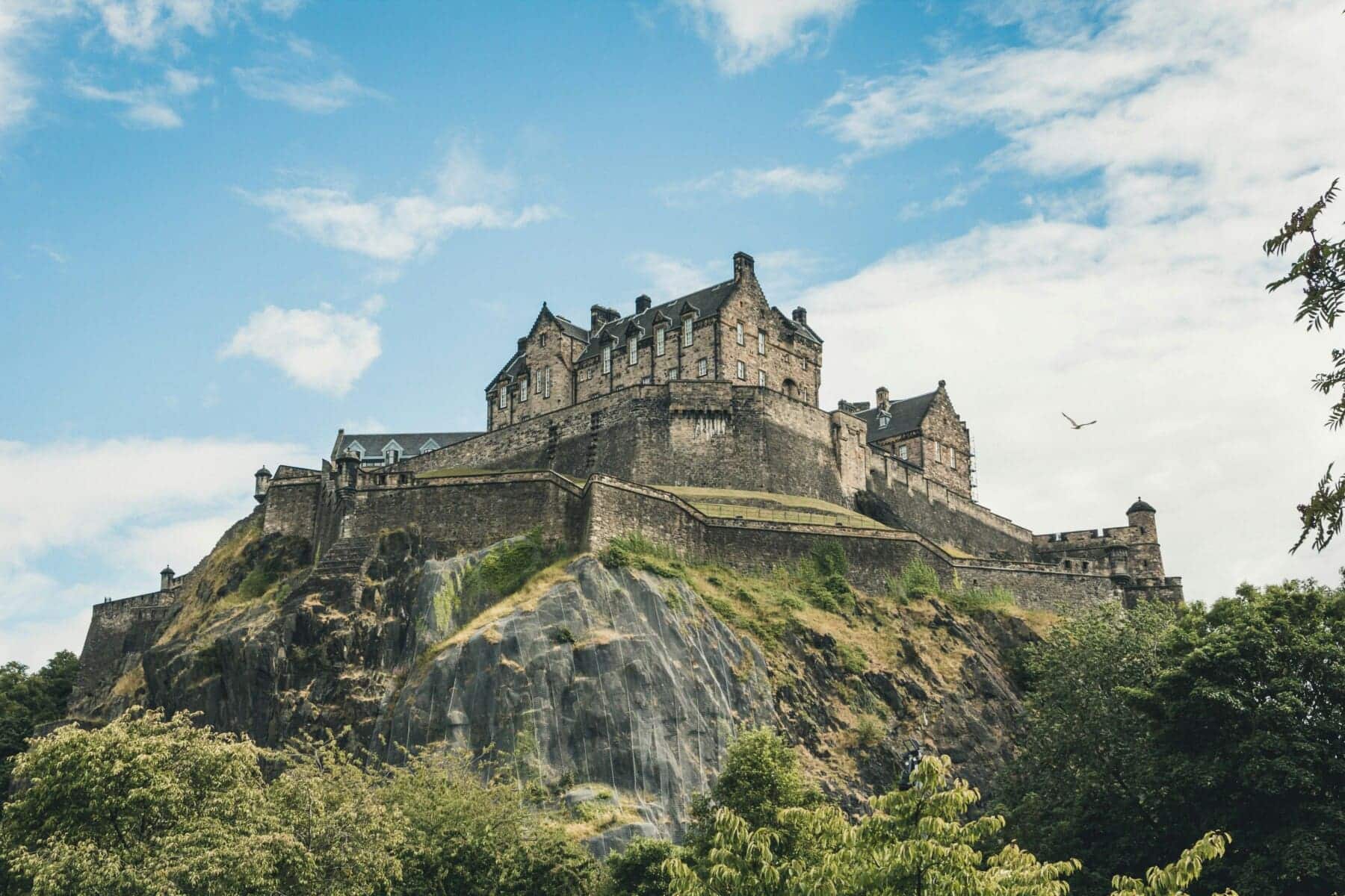 Edinburgh day trip from Fife - Edinburgh Castle skyline